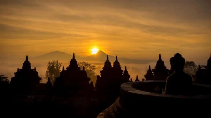 Yogyakarta : Borobudur sunrise climbup temple and prambanan - Exploring the Itinerary in Detail