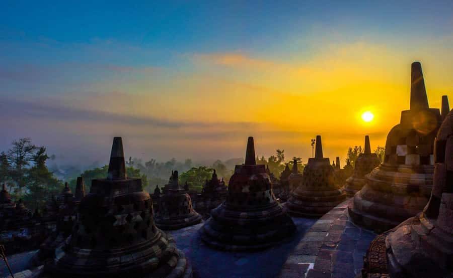 Yogyakarta: Borobudur Sunrise inside the temple & prambanan - Why This Tour Offers Excellent Value