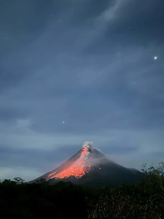 Yogyakarta: Borobudur Sunset & Mount Merapi Lava View Tour - Why This Tour Stands Out
