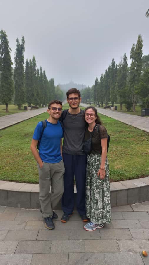 YOGYAKARTA BOROBUDUR Top structure AND PRAMBANAN TEMPLES - Why This Tour Works Well