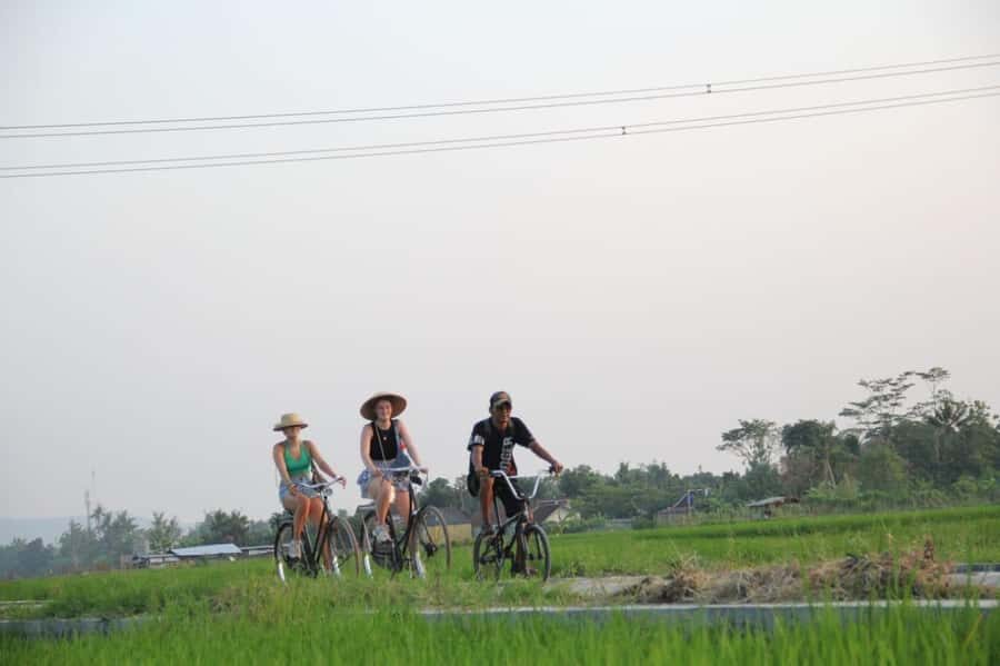 Yogyakarta: Classic Bike Tour with Lunch and Pickup - Who Will Love This Tour?