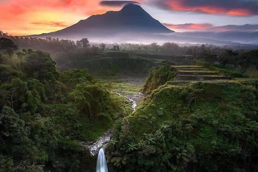 Yogyakarta Kedung Kayang Waterfall & Borobudur Drone Trip - Practical Details and Tips