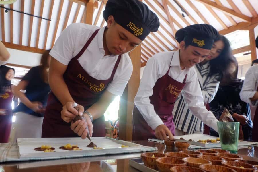 Yogyakarta: Make Your Own Chocolate Monggo and Pottery - What to Expect at Cokelat Monggo