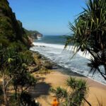 Yogyakarta: Mangunan, Pindul & Beaches Day Tour - Starting the Day: Mangunan’s Sunrise and Fruit Garden