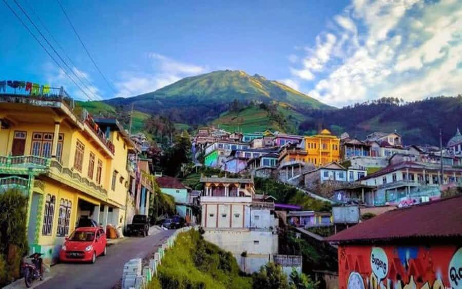 Yogyakarta : Nepal Van Java & Adventure Elo River Rafting