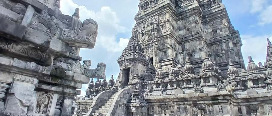Yogyakarta: Prambanan Temple Guided Tour with Pickup - The Journey to Prambanan Temple