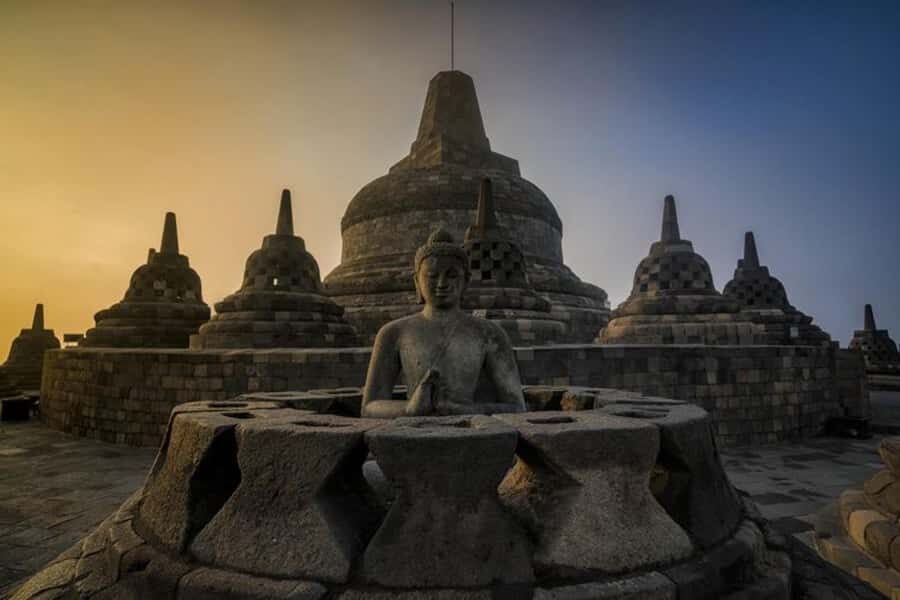 Yogyakarta: Private Tour of Borobudur and Prambanan Temples - Practical Details and What to Expect