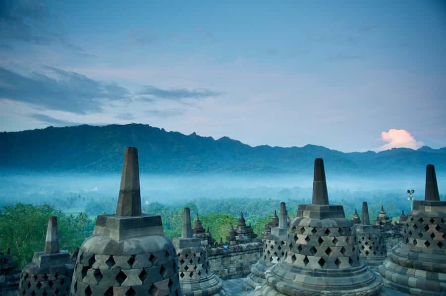 Yogyakarta: Setumbu Sunrise, Borobudur & Prambanan Day Tour - What’s Included and Practical Tips