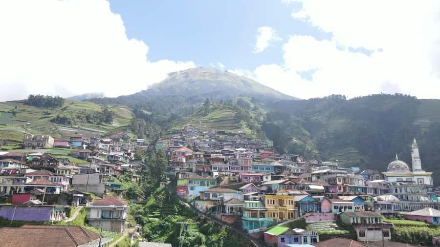 YOGYAKARTA: SILANCUR HIGHLAND/NEPAL VAN JAVA/BOROBUDUR - What We Loved About This Tour