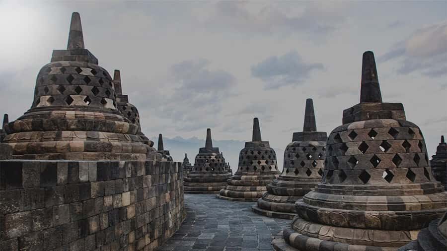 Yogyakarta: Temple Tour & Local Food Experience - The Practicalities: What Travelers Should Know