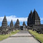 Yogyakarta:Prambanan & Borobudur Day Tour climbUp Guaranteed - Prambanan Temple: A Hindu Marvel