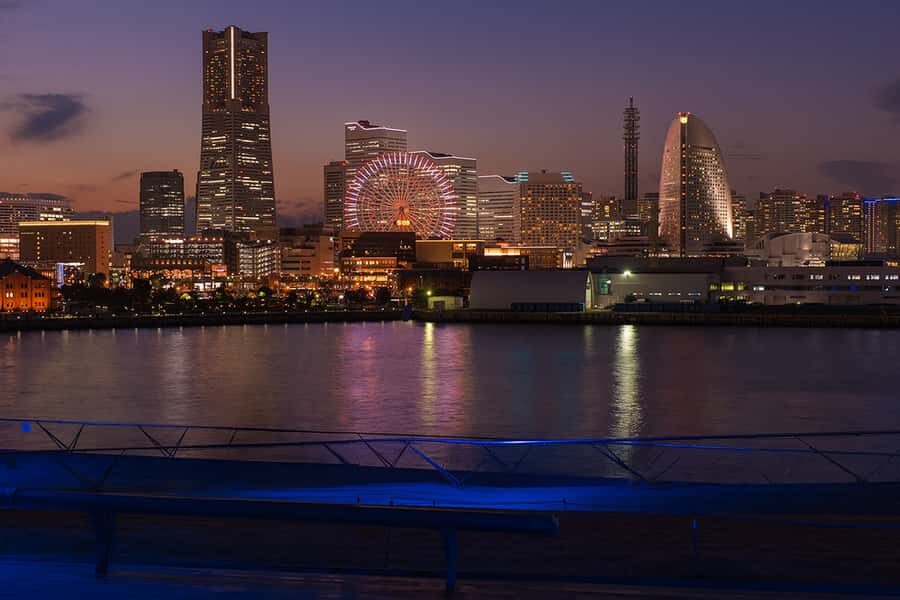 Yokohama Minatomirai: Bay Area Night Tour with Guide - Breaking Down the Itinerary