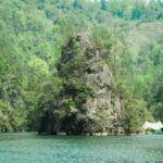 Zhangjiajie: Baofeng Lake or Huanglong Cave Day Trip - An in-depth look at the tour