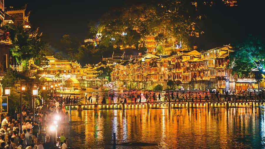 Zhangjiajie: Furong & Fenghuang Ancient Towns Day Tour - What Makes This Tour Stand Out?