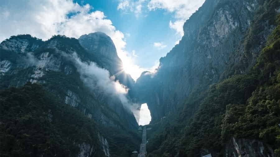 Zhangjiajie: Tianmen Mountain & 72 Qilou Street Day Tour - Detailed Breakdown of the Itinerary