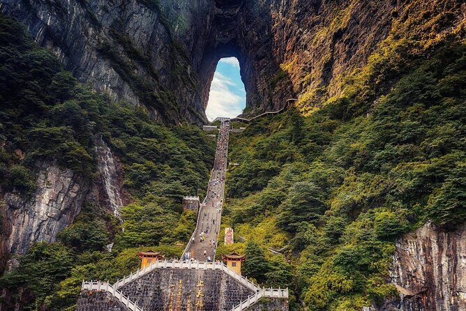 Zhangjiajie Tianmen Mountain Day Tour+72 Odd Towers (Free Ticket) - Additional Inclusions and Considerations