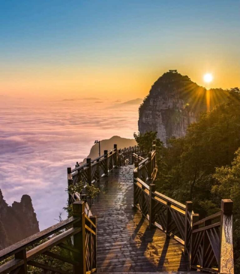 Zhangjiajie Ultimate: 3 Days of Sunrise, Hikes & Night Views - Day 1: Immersive Mountain Life Begins