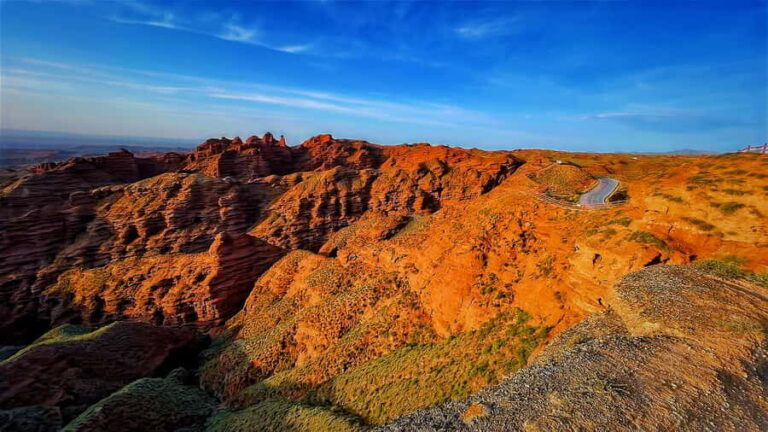 Zhangye: Pingshan Lake Grand Canyon & Danxia Day Trip - Exploring the Itinerary: From Countryside to Geology Masterpieces
