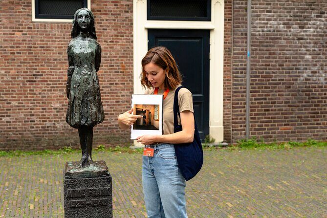 Anne Frank's Story - Guided Walking Tour through Amsterdam - Small-group size and the 2-hour pace (what it feels like)