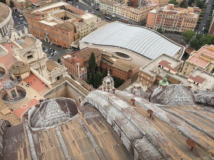 Aula Paolo VI Vatican indoor hall
