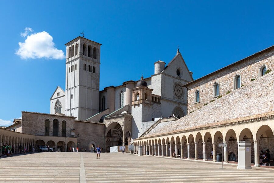 Basilica of Saint Francis Assisi architecture