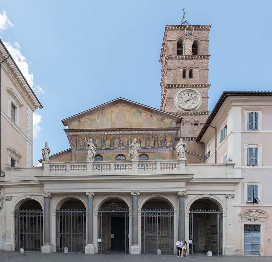 Basilica Santa Maria Trastevere piazza at evening
