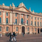 capitole-toulouse-plaza-sunny