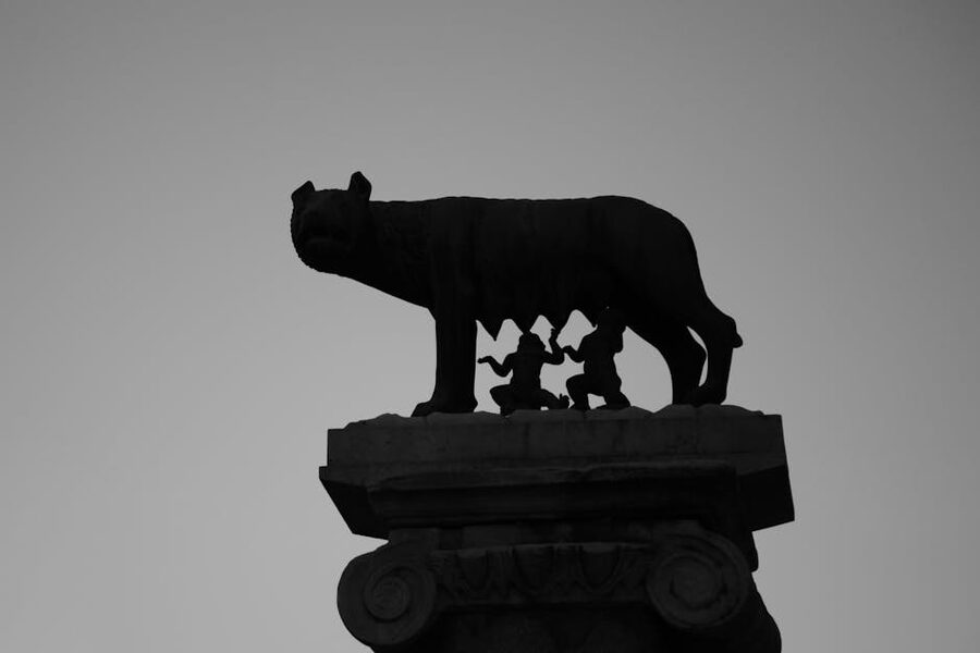 Capitoline Wolf bronze with Romulus and Remus