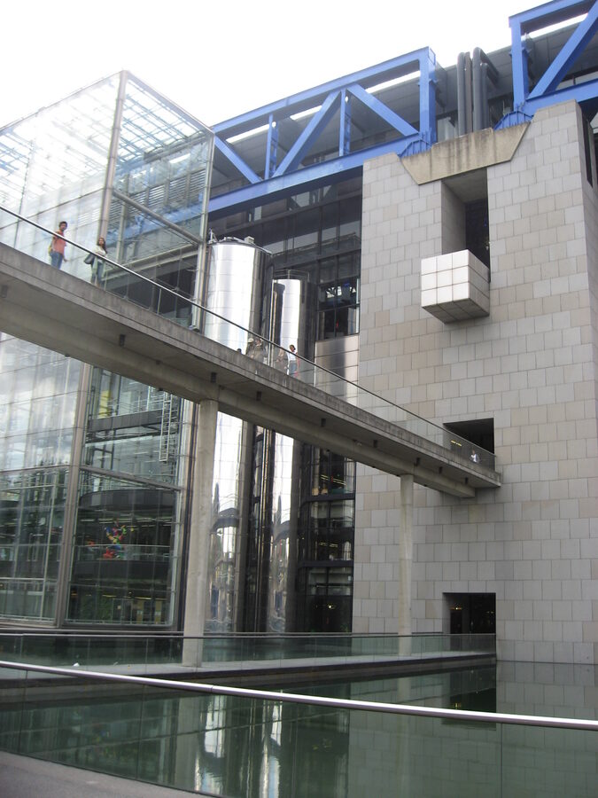 cite-sciences-building-exterior