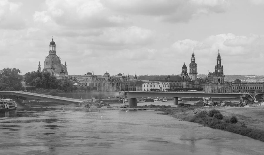 Dresden Frauenkirche Zwinger old town