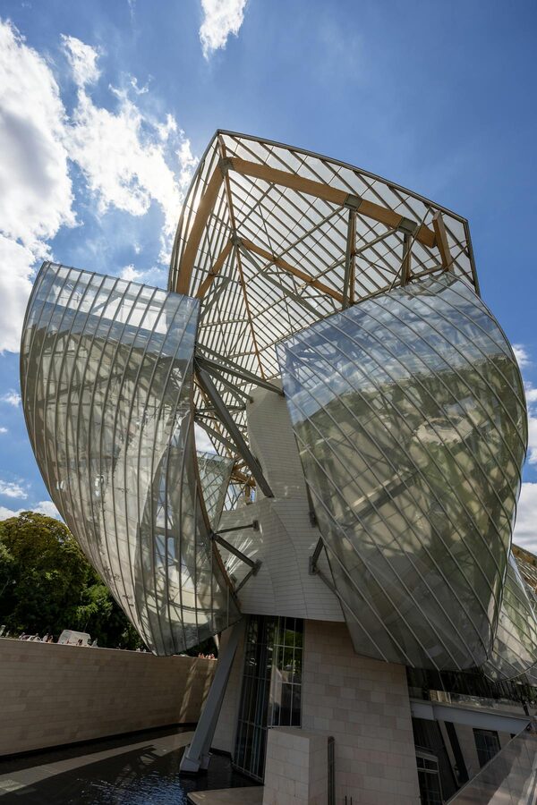 fondation louis vuitton building paris 32812404