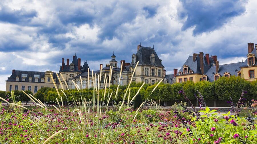 Architecture and gardens of Fontainebleau Palace