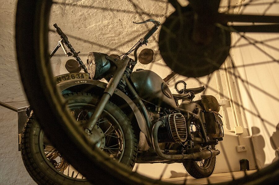 Abandoned motorcycles in Galleria Borbonica