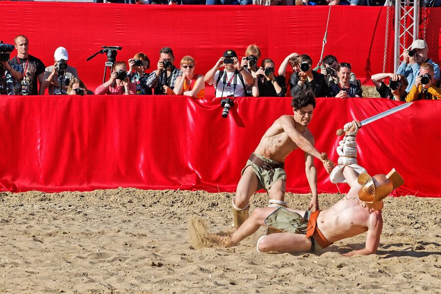 Gladiator history reconstruction ancient Rome