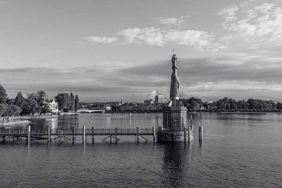 Imperia statue monochrome