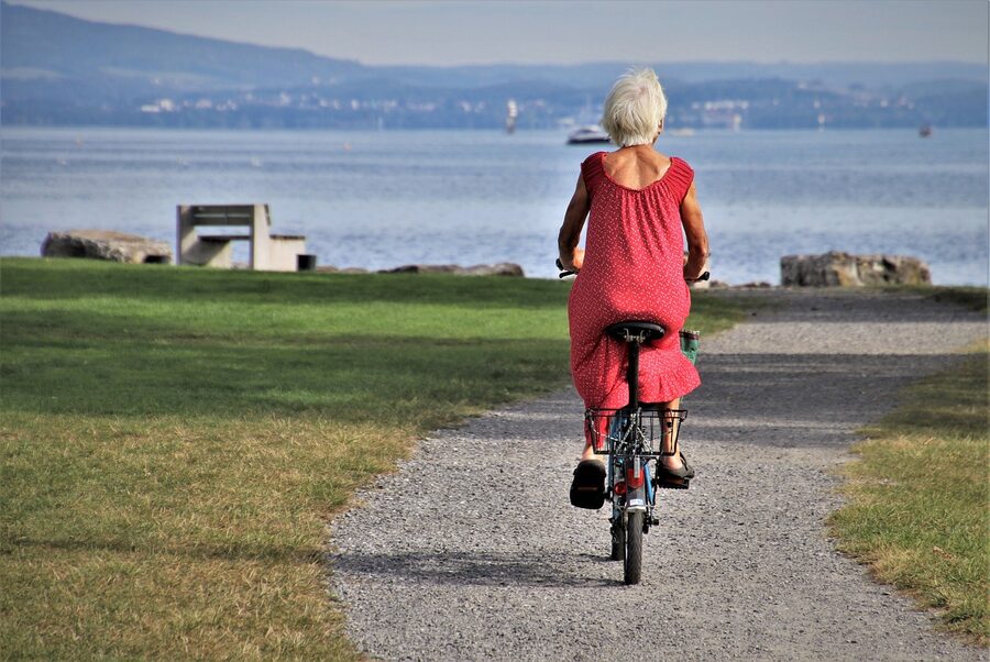 Woman cycling at Bodensee park