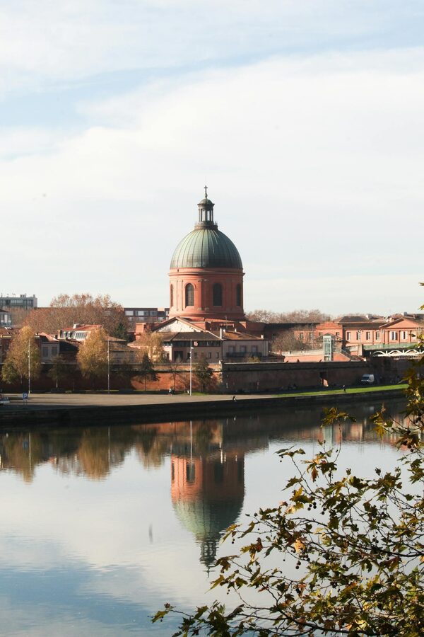 La Grave dome reflecting in the Garonne River in Toulouse