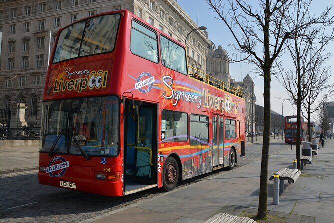 Liverpool: "Blue Route" - City & Beatles Tour - Hop-on hop-off, but with structure: the Blue Route approach