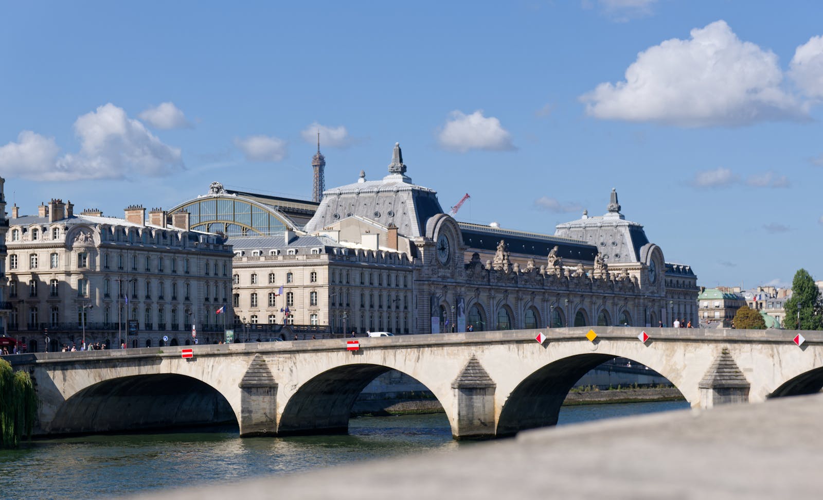 Scenic view of Pont Royal in Paris with the Musée d'Orsay and Eiffel Tower