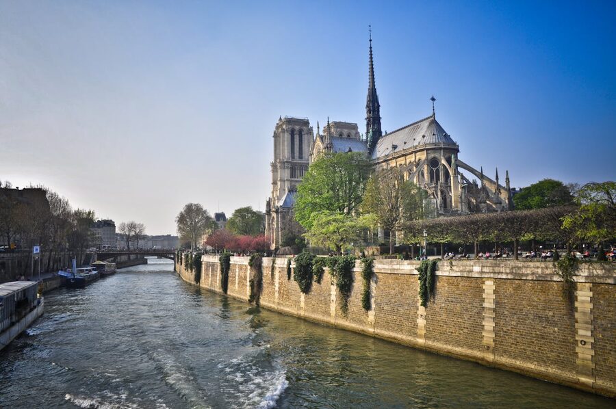 Notre Dame Cathedral on the Seine River during daytime
