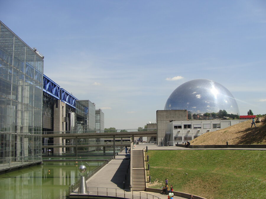 La Geode mirrored sphere at Parc de la Villette