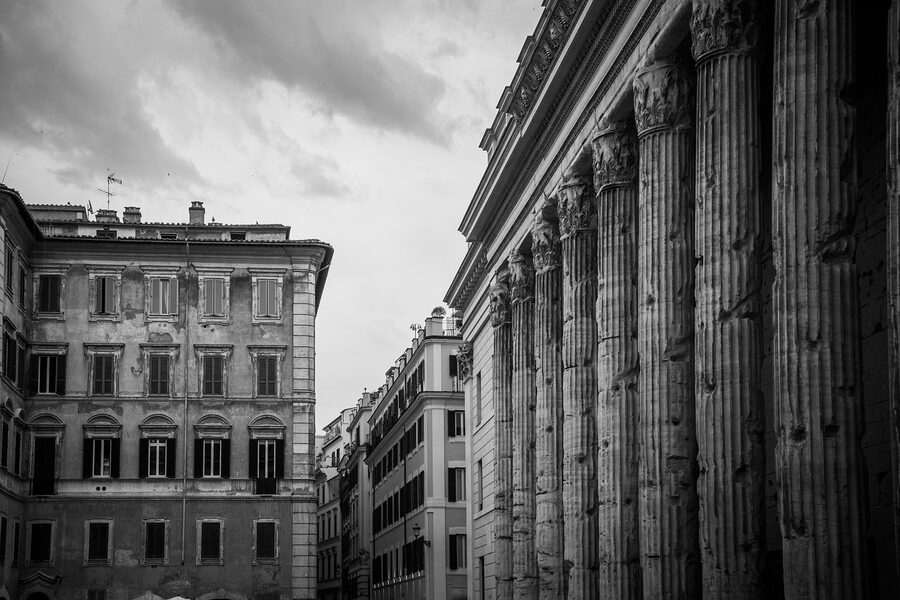 Piazza di Pietra Rome temple columns