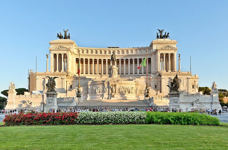 Piazza Venezia Il Vittoriano Rome