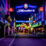 reeperbahn-neon-night-hamburg