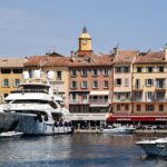 saint-tropez-harbor-yachts-architecture