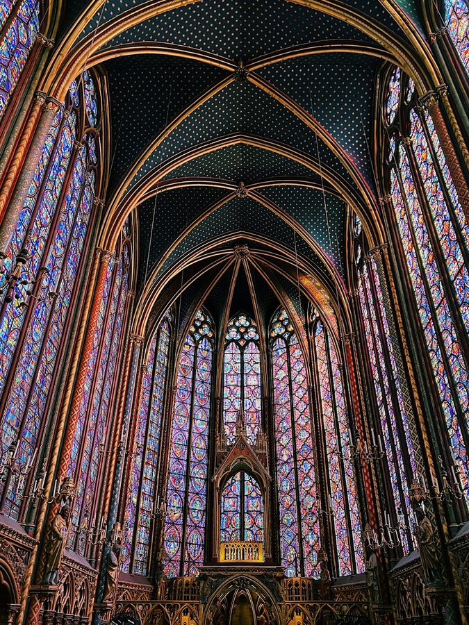 Breathtaking stained glass windows in Sainte-Chapelle