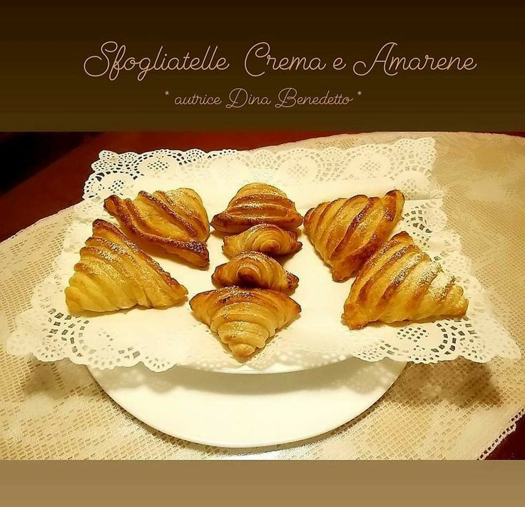 Neapolitan pastries with cream and cherry