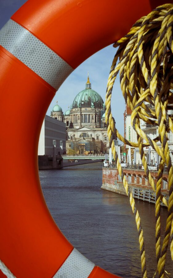Berlin Spree river cruise view