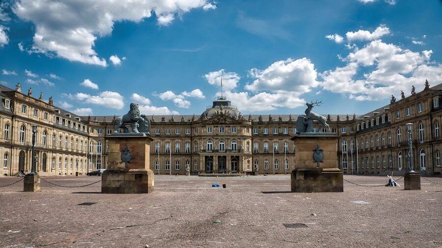 Stunning view of Neues Schloss in Stuttgart