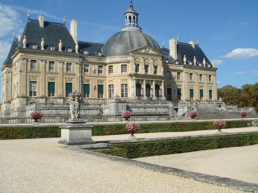 Chateau de Vaux-le-Vicomte front view